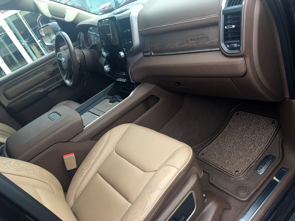 RAM 1500 – LARAMIE LIMITED