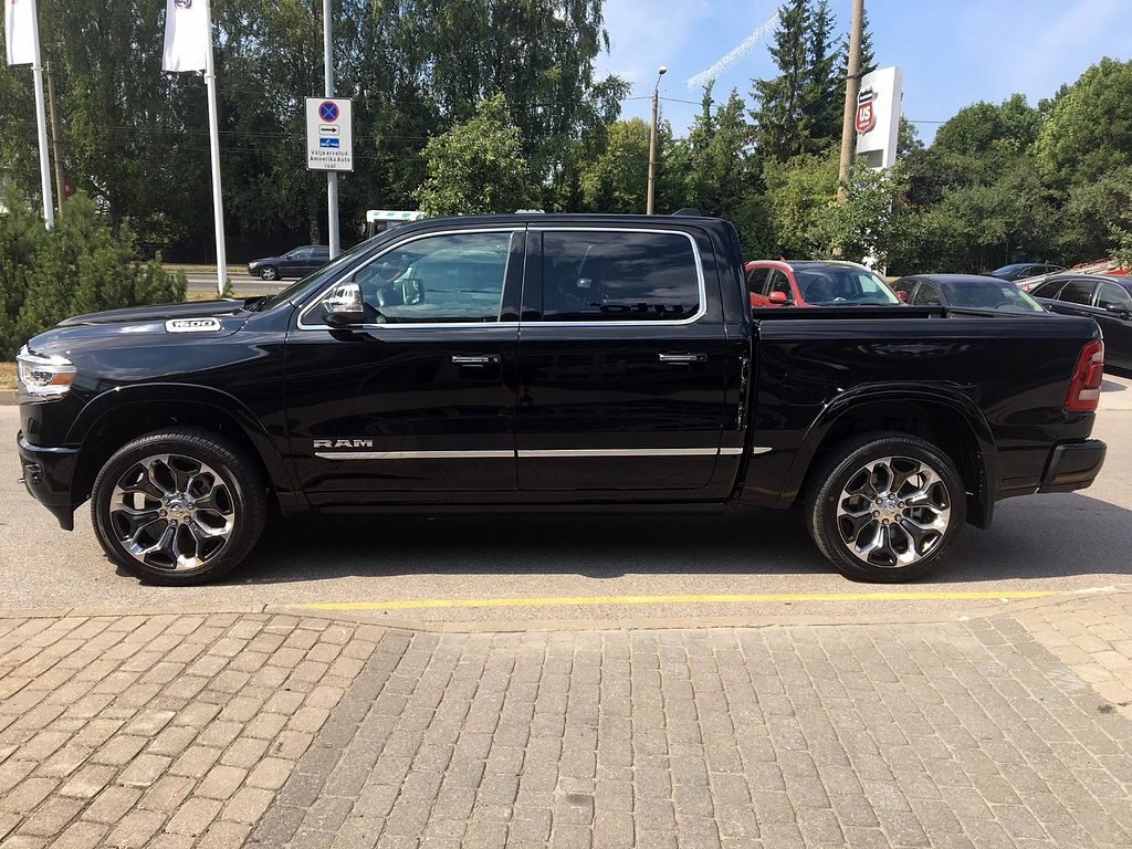 RAM 1500 – LIMITED CREW CAB UUS MUDEL!