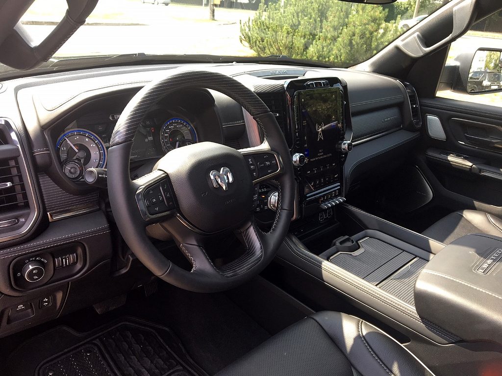 RAM 1500 – LIMITED CREW CAB UUS MUDEL!