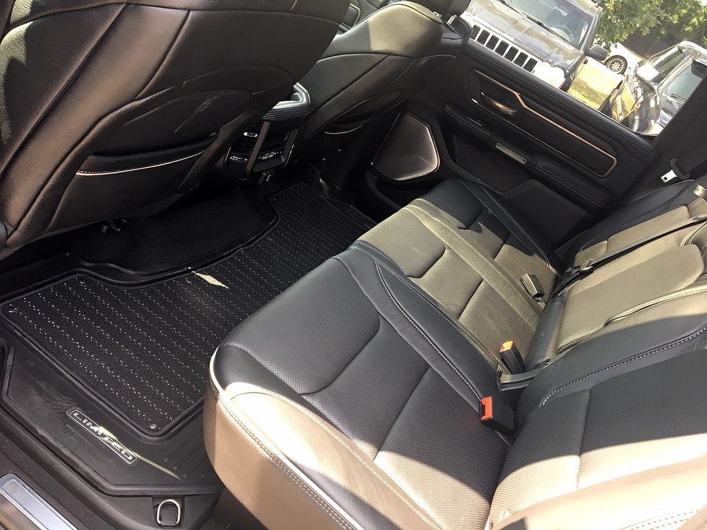 RAM 1500 – LIMITED CREW CAB UUS MUDEL!