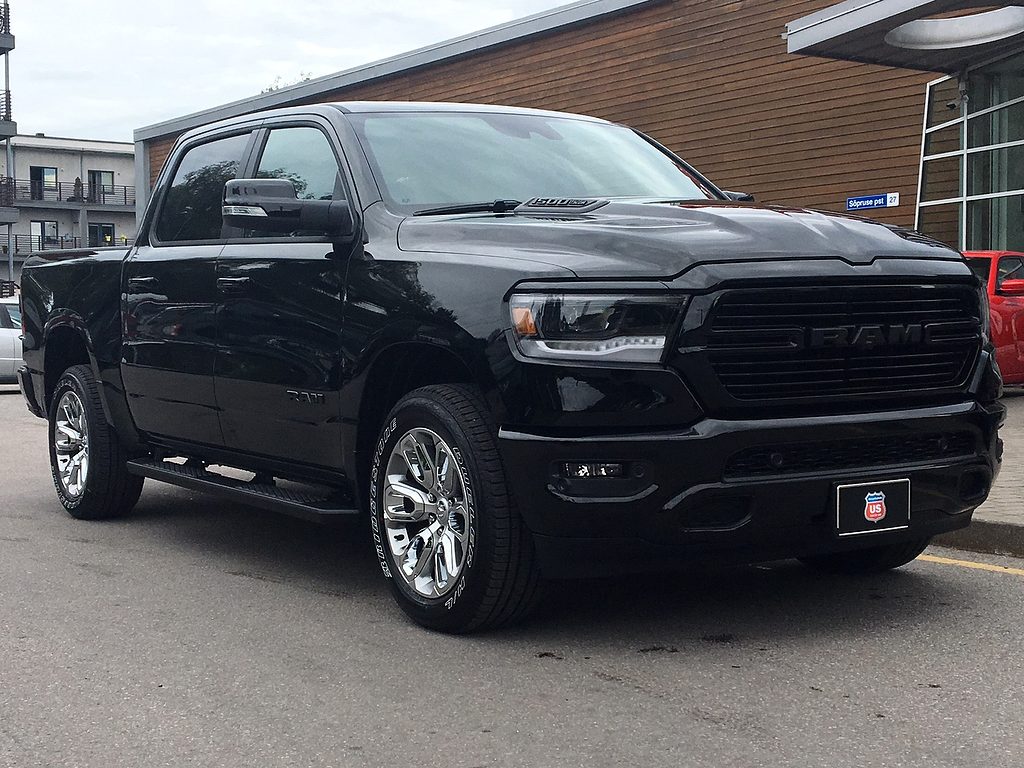 RAM 1500 – SPORT CREW CAB UUS MUDEL!