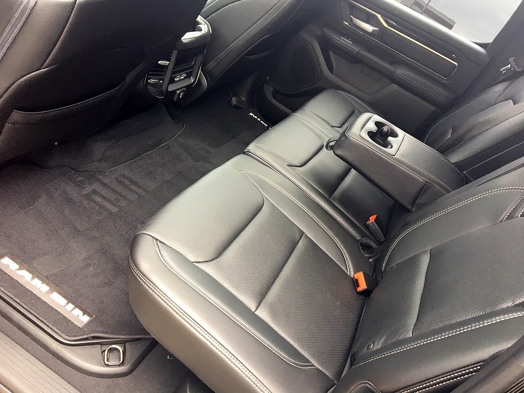 RAM 1500 – SPORT CREW CAB UUS MUDEL!